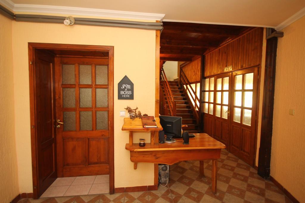 Guest House Vila Alexandar Palic Exterior photo